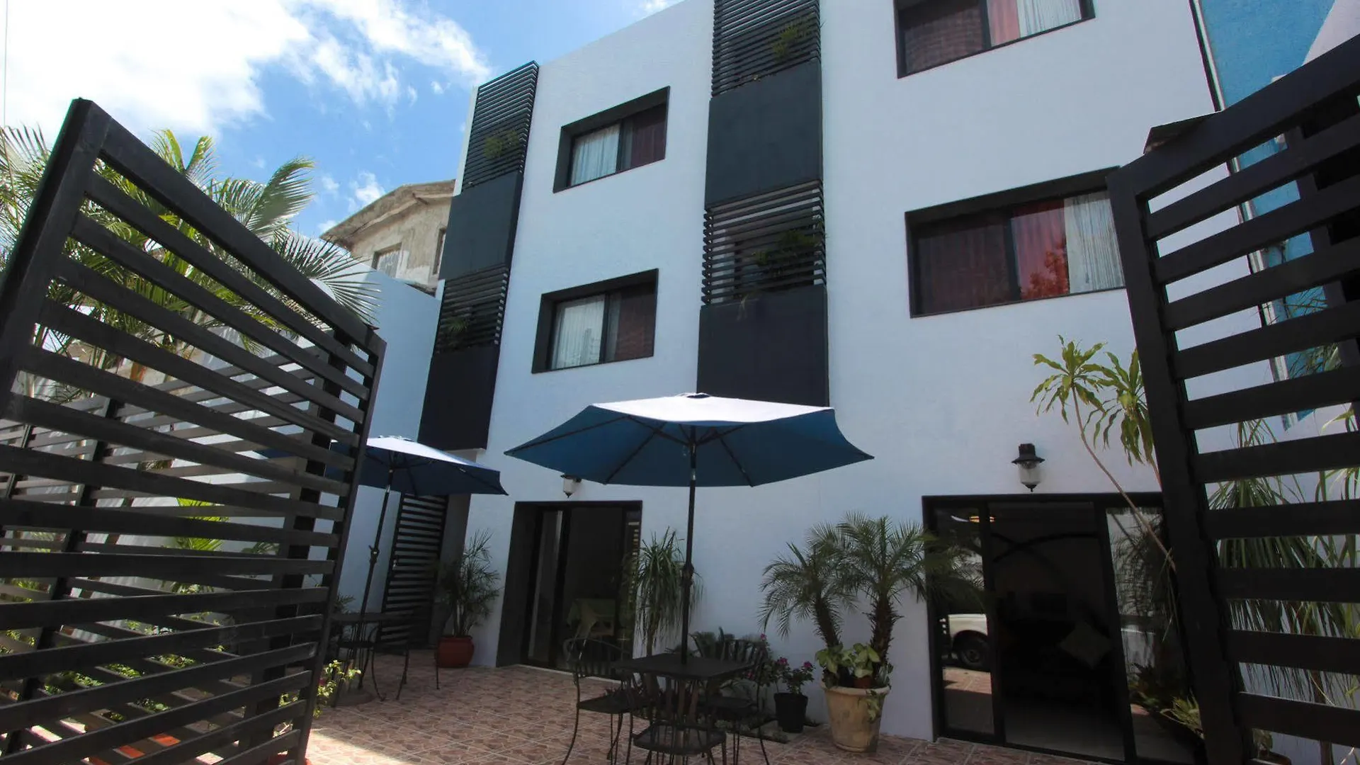 ***  Hotel Los Girasoles Cancún Meksyk