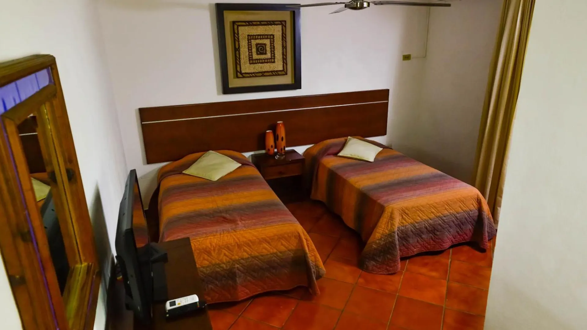 Hotel Los Girasoles Cancún